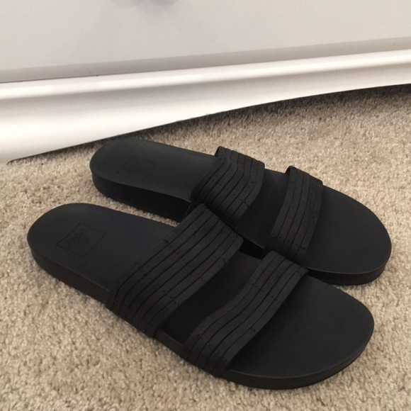 Reef Shoes - Reef surf beach black strappy slides sandals
